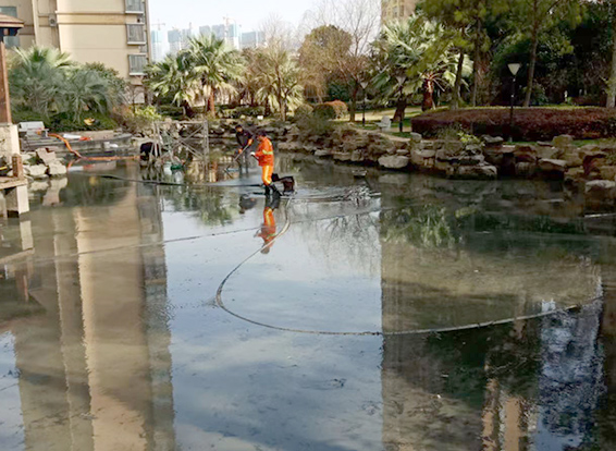 汝南景观池淤泥清理